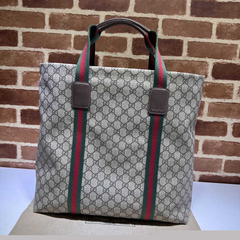 G*u*i shopping bags